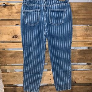 American Eagle mom jeans